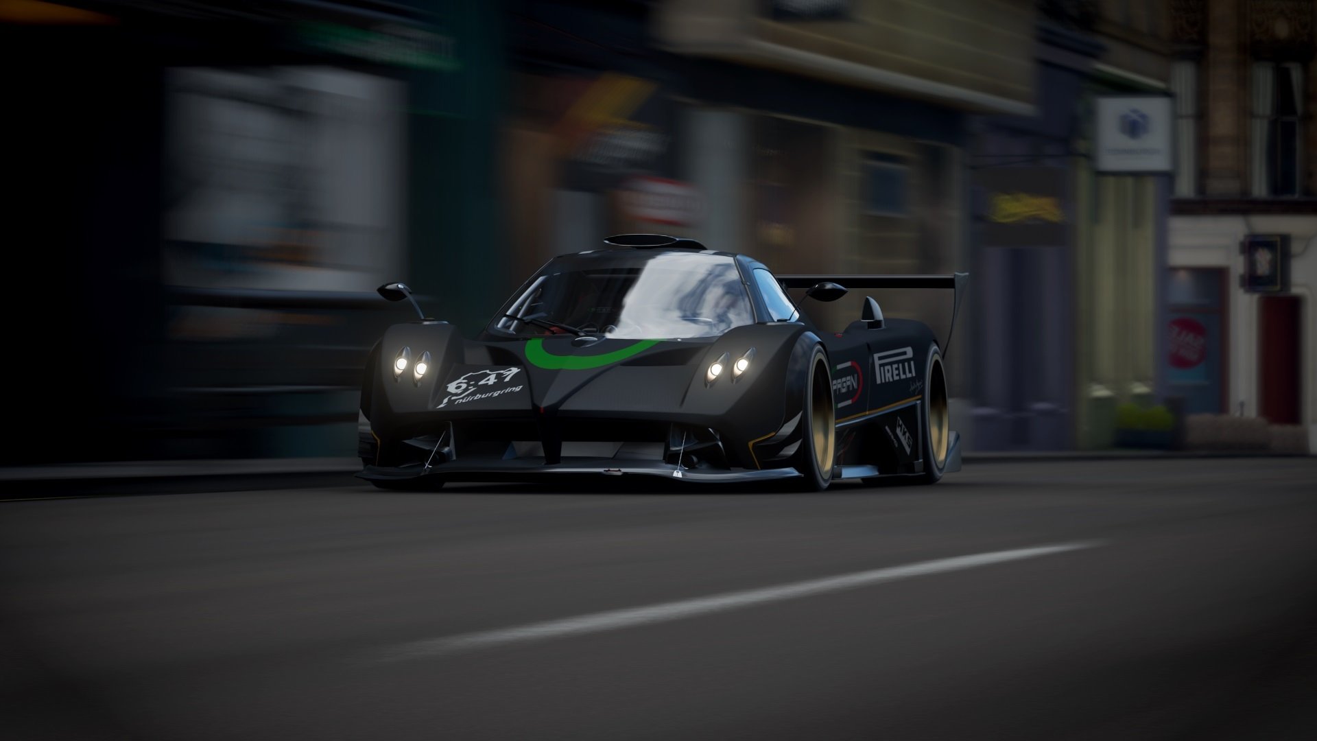 日本骑手铃木明在2024年亚洲马术锦标赛中与“风暴”马匹共同夺金，展现默契配合。