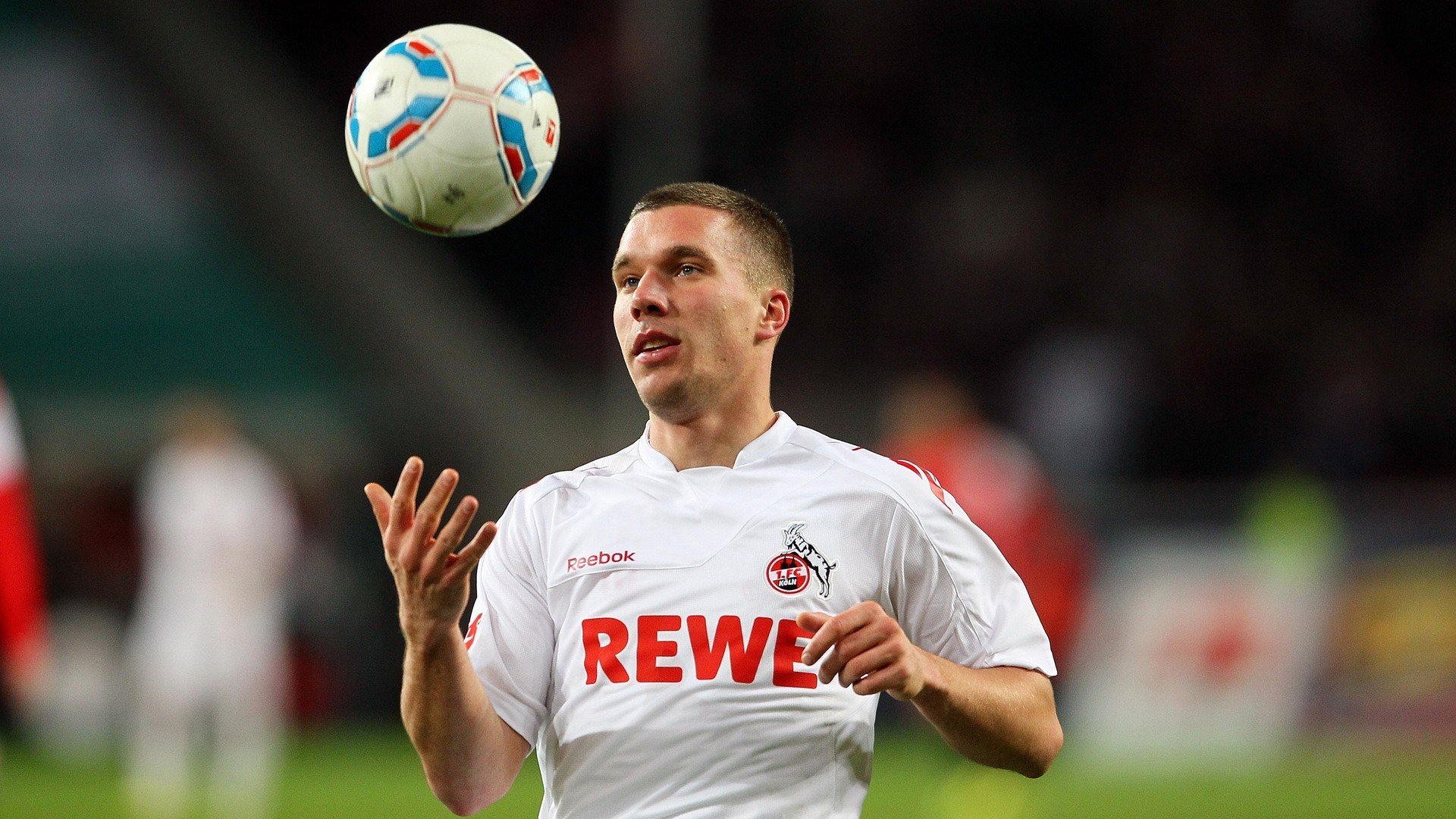 开云官方-体育新闻中心联合多方探索体育内容分发精准化路径，体育新闻分类